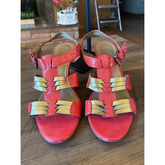 6/$25 Circa Joan & David Luxe Coral/Gold Kitten Heel Buckle Ankle Strappy Heels - Picture 1 of 7